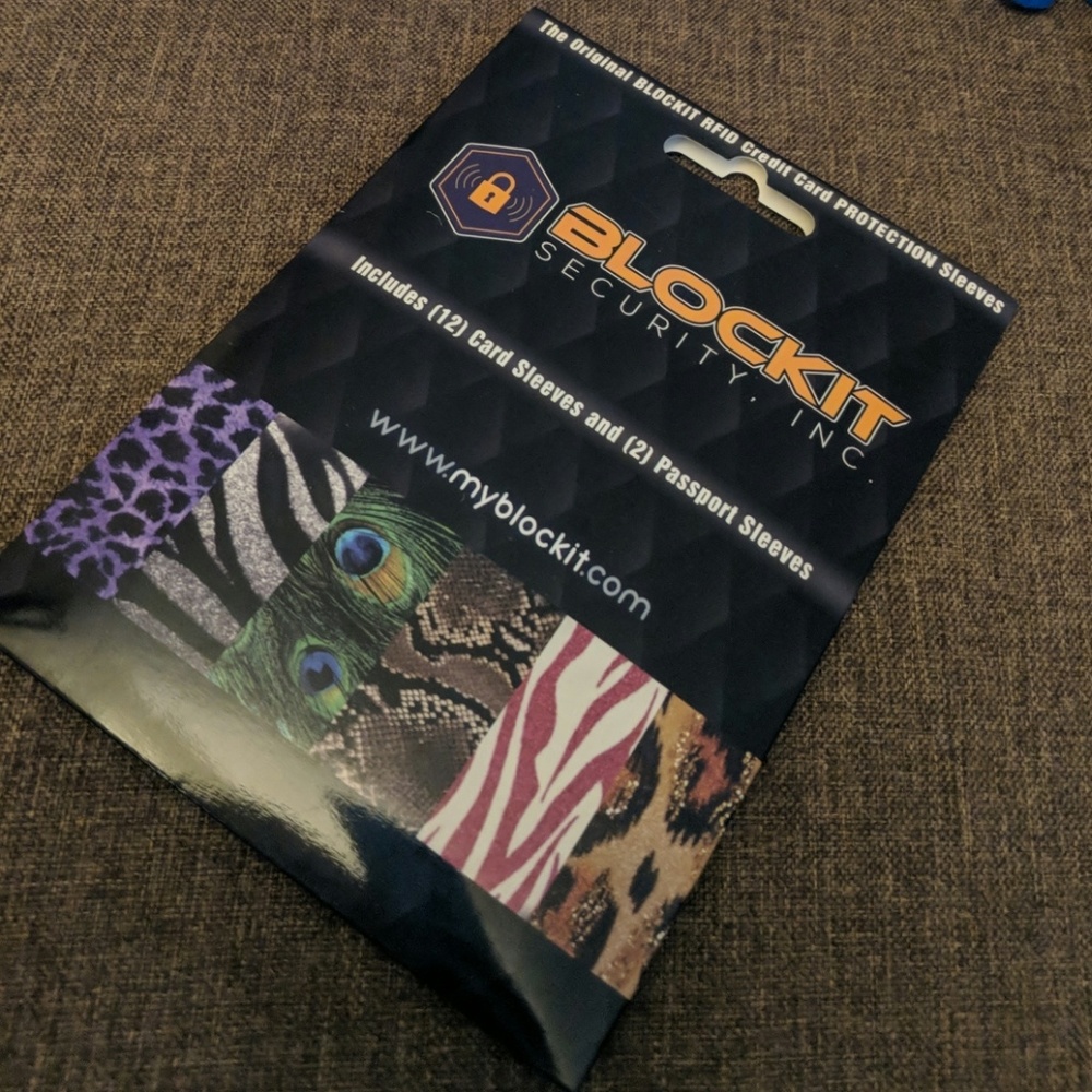 *NIB* RFID Credit Card Sleeves